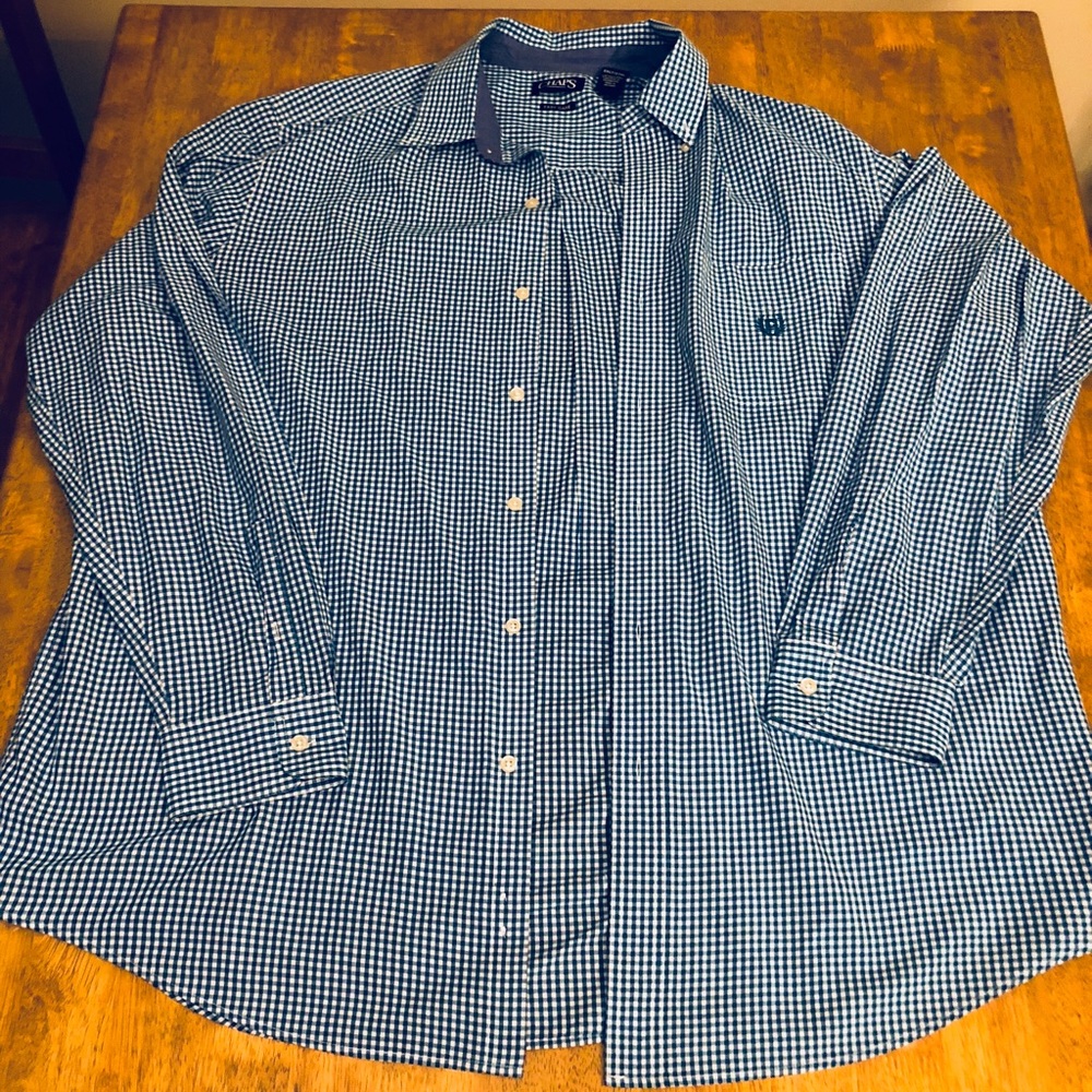 Champs button up